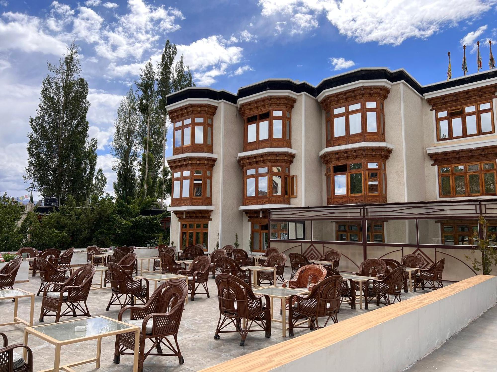 Hotel New Glacier View Leh Buitenkant foto