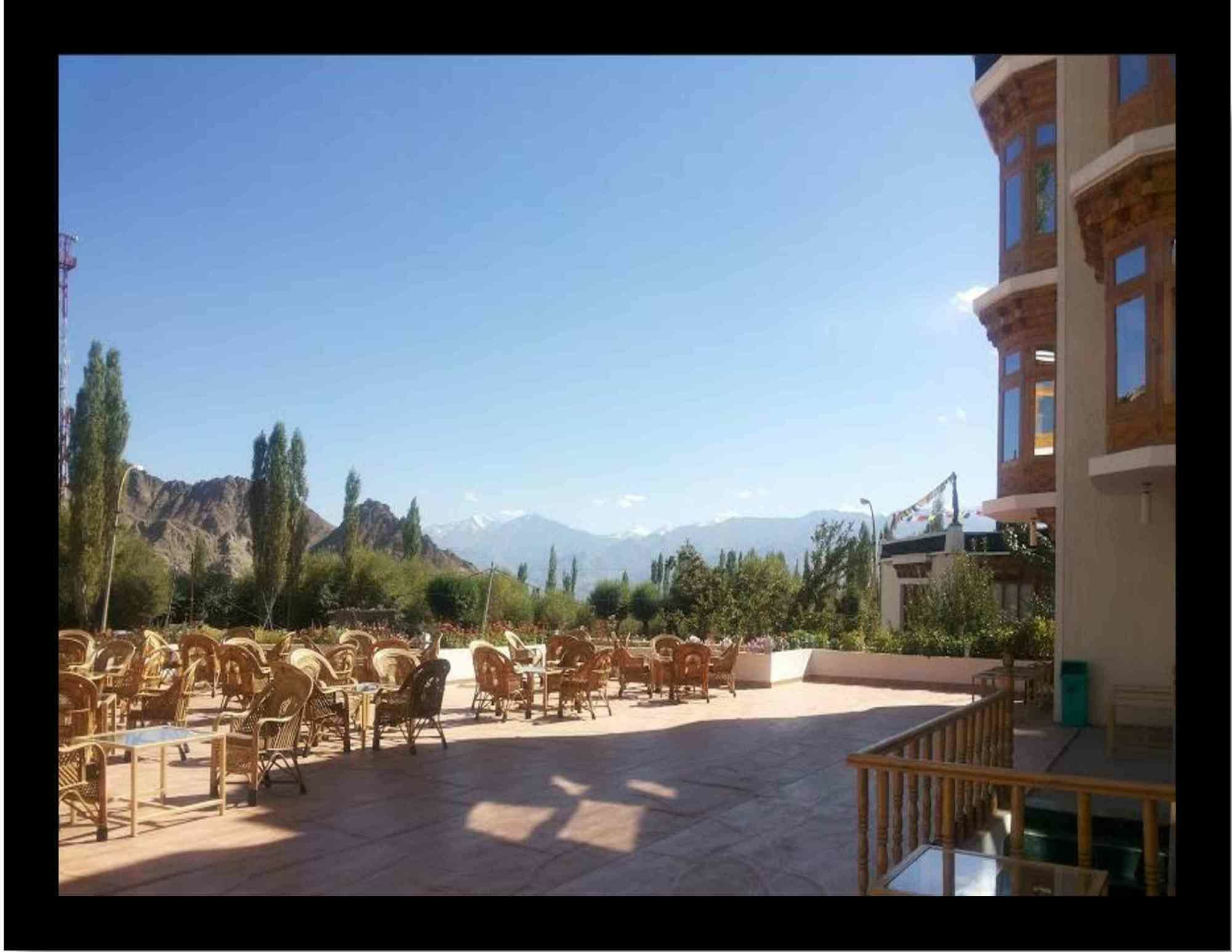 Hotel New Glacier View Leh Buitenkant foto
